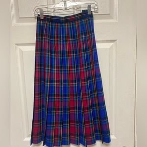 Women's Talbots Petites Colorful Tartan Plaid Wool Full Pleated Skirt size 2P